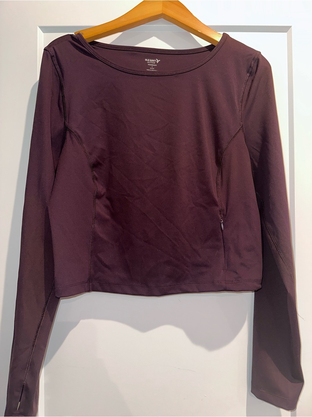 OLD NAVY Long Sleeve Active Wear Crewneck Top in Deep Plum—NEVER WORN